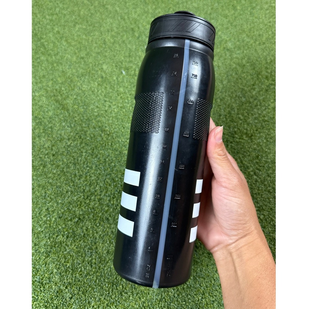 Adidas‎ 26 oz Black Sport Water Bottle Squeeze Top BPA Free Gym "NEW NEVER USED" - Picture 2 of 4